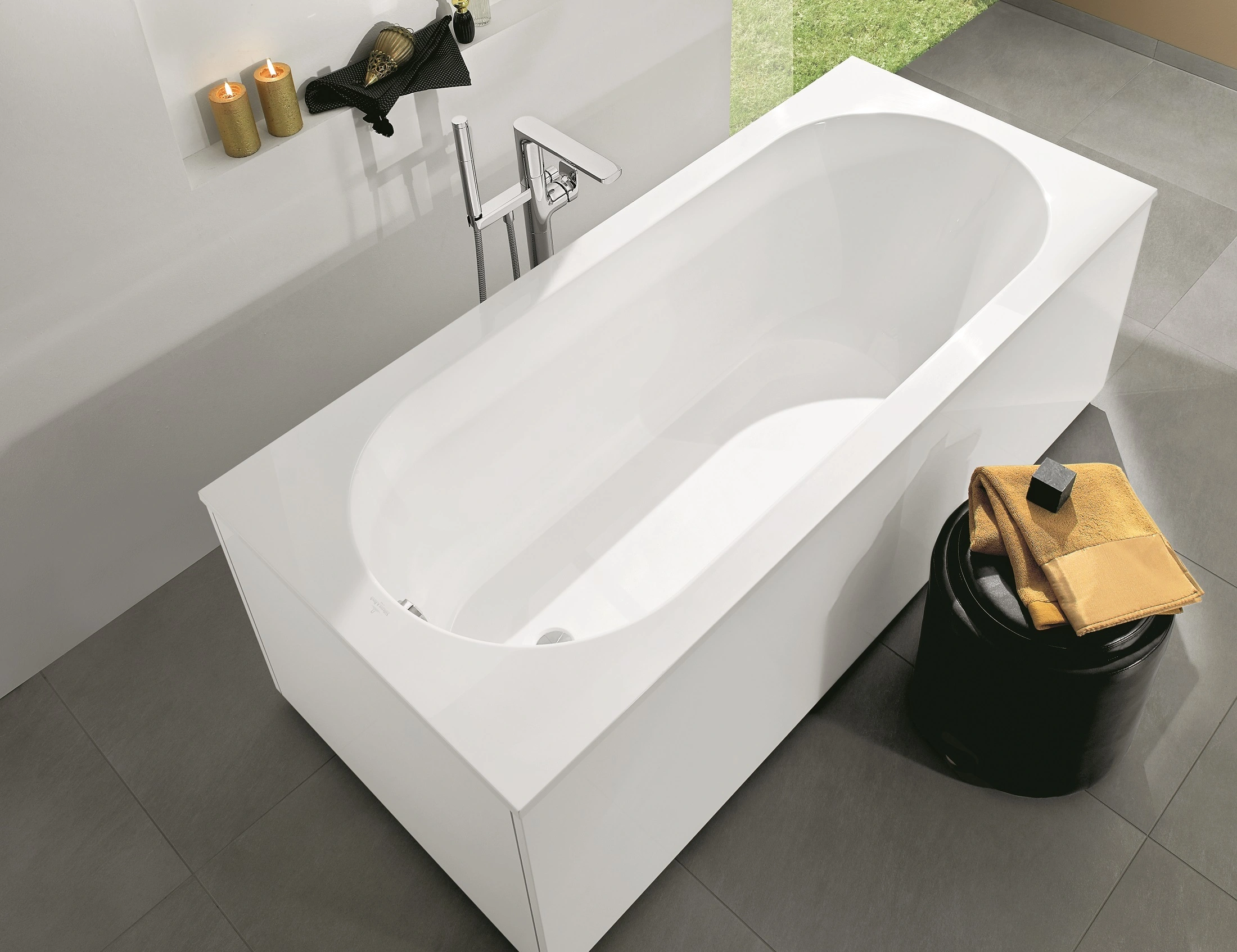 Villeroy & Boch VB OBERON Ванна с ножками 1700x750 мм, материал Quaryl®, белый, фото 4